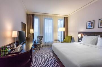 Фото номера Номер с кроватью размера «king-size» Отель Hilton Garden Inn Krakow Airport г. Краков 5