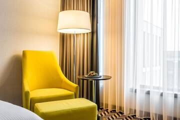 Фото номера Номер с кроватью размера «king-size» Отель Hilton Garden Inn Krakow Airport г. Краков 4
