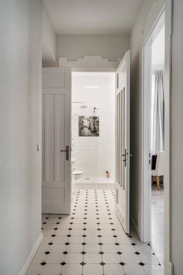 Фото номера Romantic Apartment  with 2 Bedrooms Апарт-отели The Townhouse by Loft Affair г. Краков 9