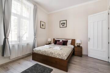 Фото номера Romantic Apartment  with 2 Bedrooms Апарт-отели The Townhouse by Loft Affair г. Краков 7