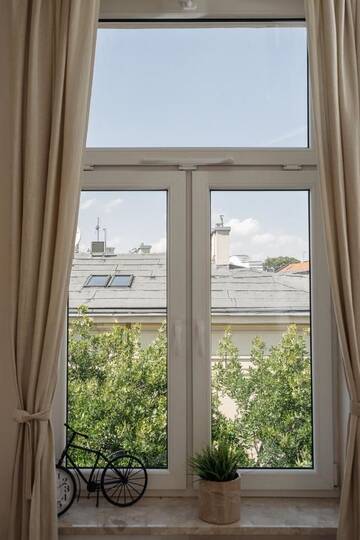 Фото номера Old Town View Apartment  with 2 Bedrooms Апарт-отели The Townhouse by Loft Affair г. Краков 7