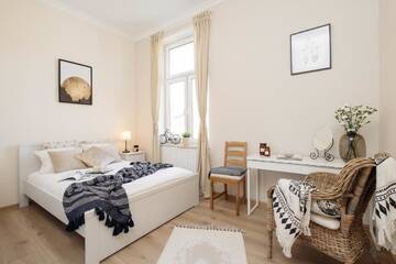 Фото номера Old Town View Apartment  with 2 Bedrooms Апарт-отели The Townhouse by Loft Affair г. Краков 9