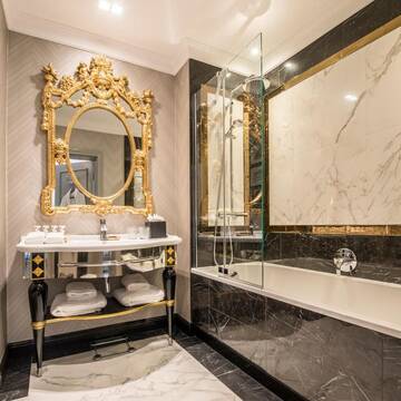 Фото номера Номер Делюкс с кроватью размера «king-size» Отель Bachleda Luxury Hotel Krakow MGallery By Sofitel г. Краков 5