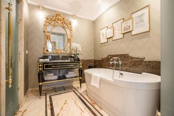 Фото номера Представительский люкс с кроватью размера «king-size» Отель Bachleda Luxury Hotel Krakow MGallery By Sofitel г. Краков 4
