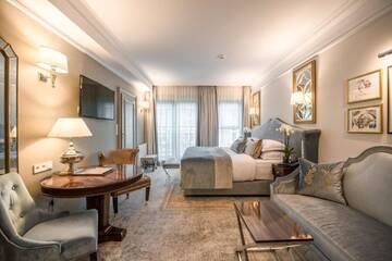 Фото номера Полулюкс с кроватью размера &quot;king-size&quot; Отель Bachleda Luxury Hotel Krakow MGallery By Sofitel г. Краков 3