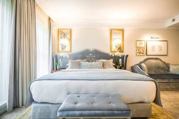 Фото номера Полулюкс с кроватью размера &quot;king-size&quot; Отель Bachleda Luxury Hotel Krakow MGallery By Sofitel г. Краков 4
