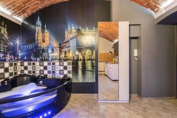 Фото номера Суперлюкс с гидромассажной ванной Отели типа «постель и завтрак» UNDERGROUND Jacuzzi Rooms г. Краков 8