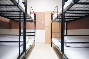 Фото номера Кровать в общем 8-местном номере Хостелы Das Hostel г. Краков 2