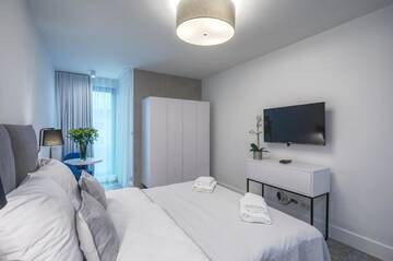 Фото номера Белый Апарт-отели RAJSKA 3 by PI Apartments г. Краков 14