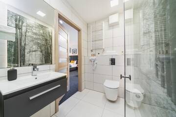 Фото номера Четырехместный номер с балконом Апарт-отели Aron Residence Old Town г. Краков 7