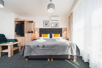 Фото номера Четырехместный номер Апарт-отели Aron Residence Old Town г. Краков 5