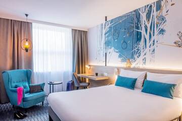 Фото номера Стандартный номер с двуспальной кроватью Отель ibis Styles Kraków East г. Краков 10