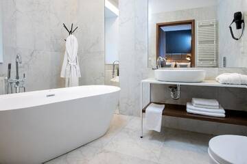 Фото номера Улучшенный двухместный номер с 1 кроватью Отель Hotel M29 г. Краков 4