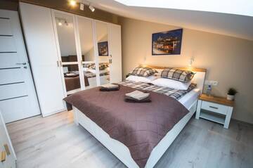 Фото номера Апартаменты с 2 спальнями Апарт-отели Old Town Vistula Premium Apartments г. Краков 32