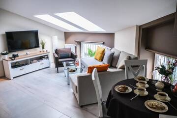 Фото номера Апартаменты с 2 спальнями Апарт-отели Old Town Vistula Premium Apartments г. Краков 43