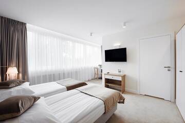 Фото номера Двухместный номер с 1 кроватью Апарт-отели W Sercu Krakowa Aparthotel г. Краков 6