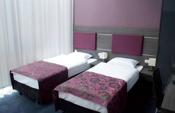 Фото номера Двухместный номер с 1 кроватью или 2 отдельными кроватями Отель Hotel Centrum Business г. Краков 10