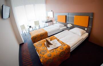Фото номера Двухместный номер с 1 кроватью или 2 отдельными кроватями Отель Hotel Centrum Business г. Краков 3