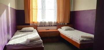 Фото номера Двухместный номер с 2 отдельными кроватями Хостелы Freedom Hostel г. Краков 5