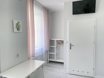 Фото номера Двухместный номер Делюкс с 2 отдельными кроватями Хостелы Freedom Hostel г. Краков 8