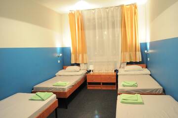 Фото номера Четырехместный номер Хостелы Freedom Hostel г. Краков 8