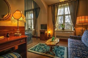 Фото номера Двухместный номер Делюкс с 1 кроватью Отель Old Time Hotel г. Краков 10