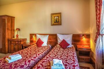 Фото номера Двухместный номер с 2 отдельными кроватями Отель Old Time Hotel г. Краков 7