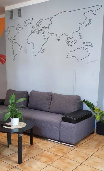 Фото Хостелы Hostel One Momotown г. Краков 5