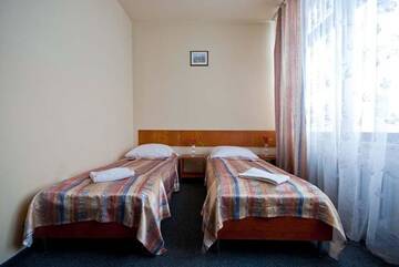 Фото номера Двухместный номер с 2 отдельными кроватями Отель Hotel Start г. Краков 6