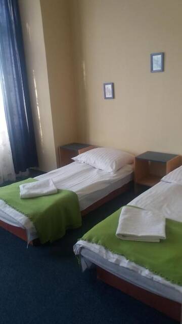Фото номера Двухместный номер с 2 отдельными кроватями Отель Hotel Start г. Краков 9