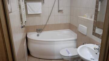 Фото номера Двухместный номер с 2 отдельными кроватями Отель Hotel Secesja г. Краков 4