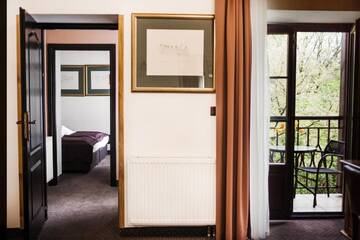 Фото номера Двухместный номер с 1 кроватью или 2 отдельными кроватями Отель Hotel Eden г. Краков 11