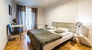 Фото номера Двухместный номер с 1 кроватью Хостелы Flamingo Premium Hostel г. Краков 4