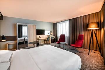 Фото номера Полулюкс с видом на замок Отель Park Inn by Radisson Krakow г. Краков 7