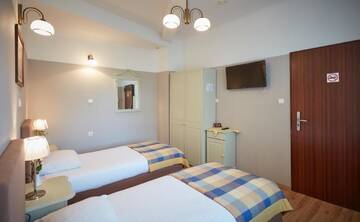 Фото номера Бюджетный двухместный номер с 2 отдельными кроватями Отель Hotel Batory Annex г. Краков 15