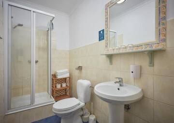 Фото номера Семейный номер (для 6 взрослых) Отель Hotel Batory Annex г. Краков 2
