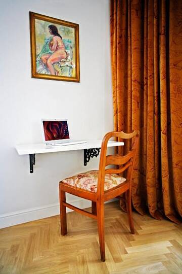 Фото номера Улучшенные апартаменты Апарт-отели Crystal Suites Old Town г. Краков 14