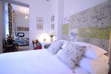 Фото номера Улучшенные апартаменты Апарт-отели Crystal Suites Old Town г. Краков 28