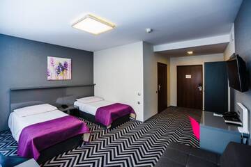 Фото номера Классический трехместный номер Отель Hotel Wyspiański г. Краков 6