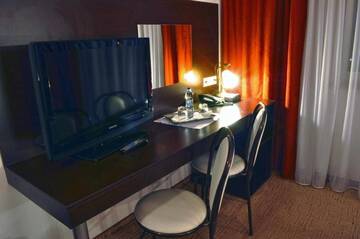 Фото номера Одноместный номер Отель Hotel Junior 2 г. Краков 4