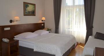 Фото номера Двухместный номер с 2 отдельными кроватями Отель Hotel Polonia г. Краков 4
