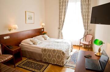 Фото номера Двухместный номер с 1 кроватью Отель Hotel Polonia г. Краков 3