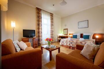 Фото номера Улучшенные апартаменты Апарт-отели Red Brick Apartments г. Краков 5