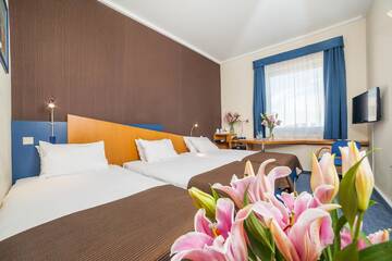 Фото номера Трехместный номер Отель BEST WESTERN Efekt Express Kraków г. Краков 2