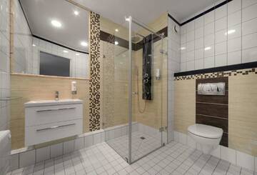 Фото номера Улучшенный люкс с кроватью размера «queen-size» Отель BEST WESTERN Efekt Express Kraków г. Краков 4
