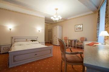 Фото номера Двухместный номер с 1 кроватью Отель Hotel Amadeus г. Краков 12