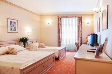 Фото номера Двухместный номер с 2 отдельными кроватями Отель Hotel Amadeus г. Краков 7