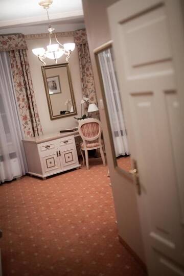 Фото номера Двухместный номер с 1 кроватью Отель Hotel Amadeus г. Краков 19