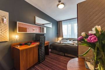 Фото номера Двухместный номер с 2 отдельными кроватями Отель Hotel Delta г. Краков 21