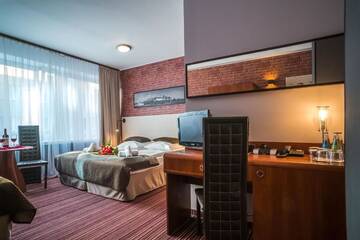 Фото номера Двухместный номер с 2 отдельными кроватями Отель Hotel Delta г. Краков 36